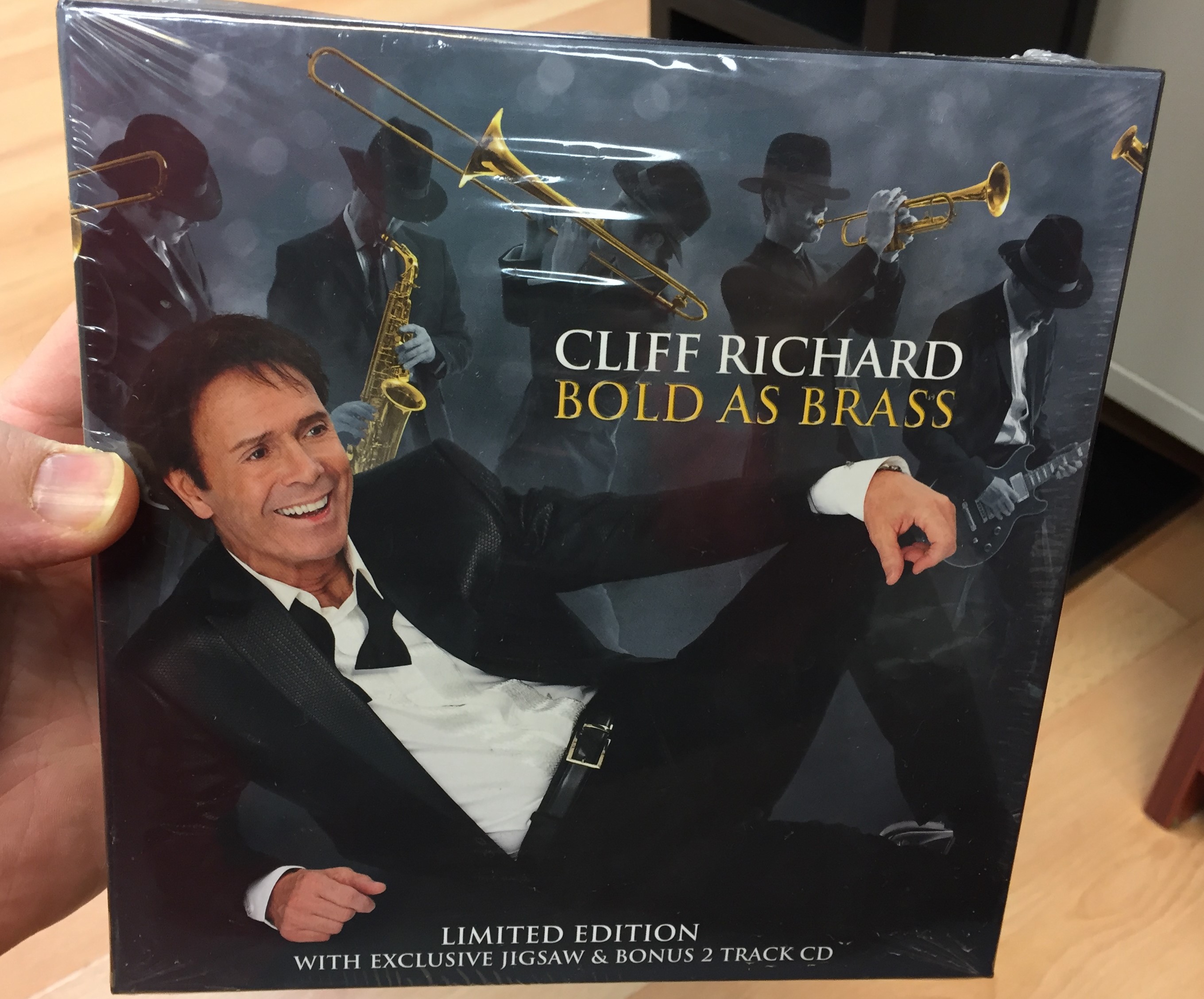 Cliff Richard - Bold as Brass - Limited edition 1.JPG